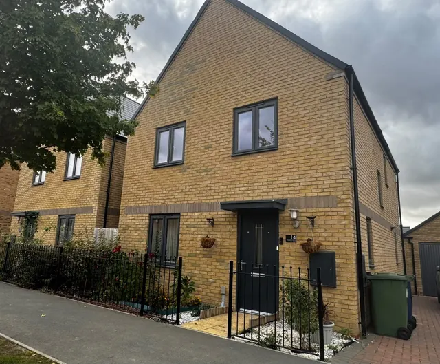 Firethorn Road, St. Neots, PE19