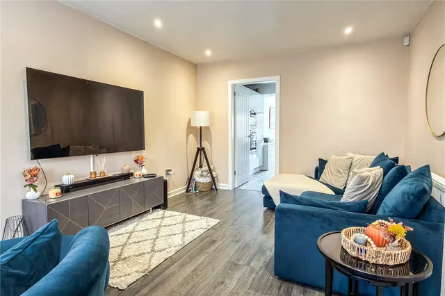 The Fairway, New Moston, M40, photo 2