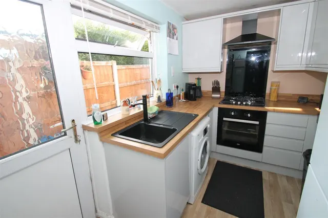 Photo 3 — Wright Street, Halesowen