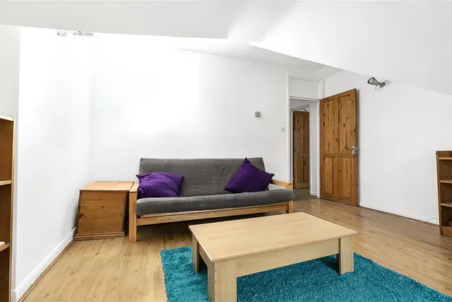 Photo 3 — Hornsey Rise, London N19 3SQ