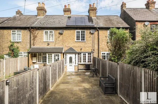 High Street, Uxbridge, UB8 1AN, photo 1