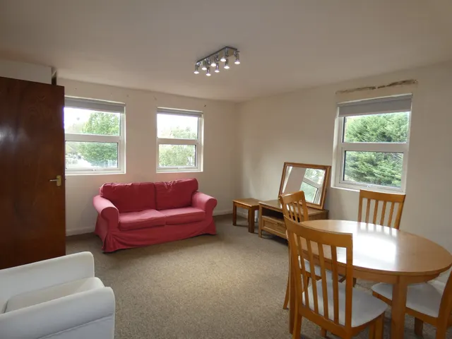 Church Road, Hanwell, London, W7 3BH, photo 1