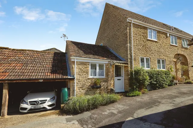 2 bedroom house, The Granary, Sherborne, DT9