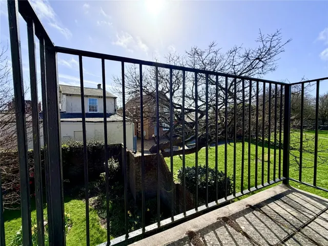 Lymington, Hampshire, photo 2