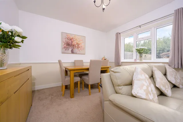 Bridge Road, Kettering, NN14, photo 3