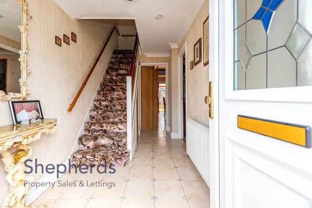 Barnfield Close, Hoddesdon, EN11, photo 2