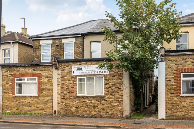 Whitehorse Road, Croydon, CR0, photo 1
