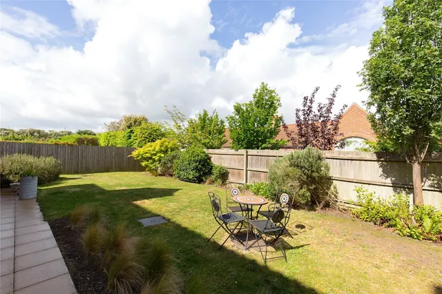 Brightwell Close, Blakeney, NR25, photo 3