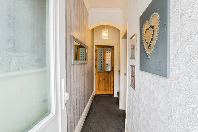 Grenfell Avenue, Blackpool, FY3, photo 2