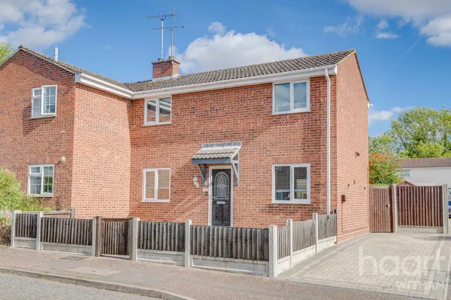 Longfield, Witham, CM8, photo 1