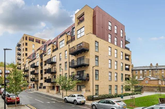 Brumwell Avenue, SE18, photo 1