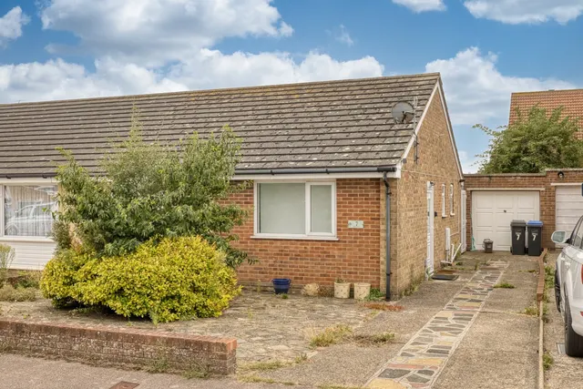 Kirkstone Avenue, Ramsgate, CT11, photo 1