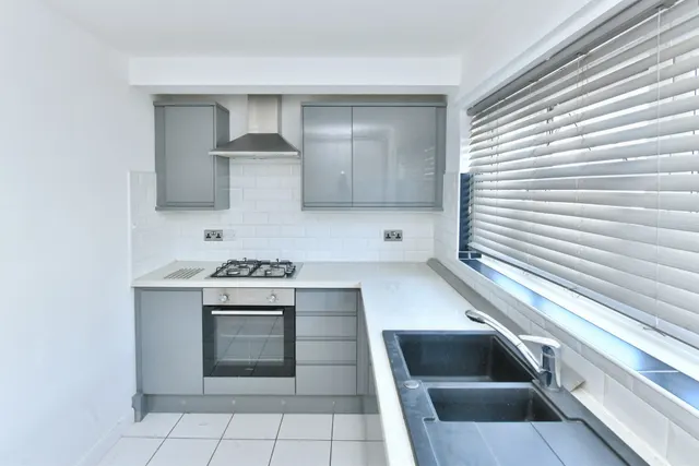 Fore Street, Saltash, PL12, photo 2