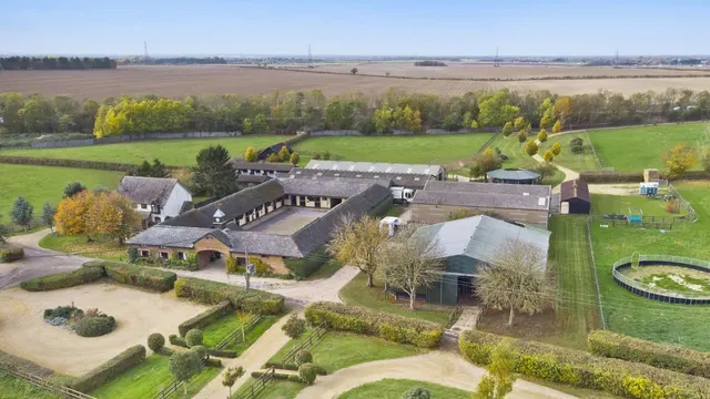 house — Bottisham Heath Stud, Six Mile Bottom, Newmarket, Cambridgeshire, CB8 0TT