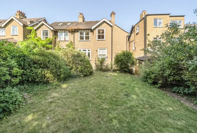 Photo 2 — Hawthorn Road, Sutton, SM1 4PF