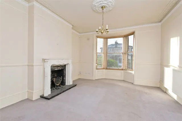 Photo 3 — Thornton Hill, Wimbledon, London, SW19