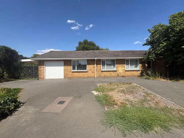 Horton Road, Stanwell Moor, TW19, photo 1