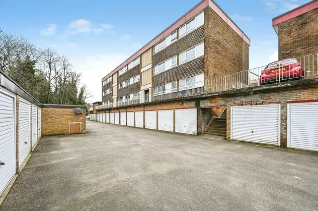 Elm Close, NOTTINGHAM, Nottinghamshire, NG3, photo 1
