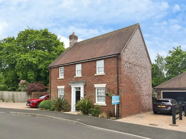 Hillrick Crescent, Yeovil, BA21, photo 1