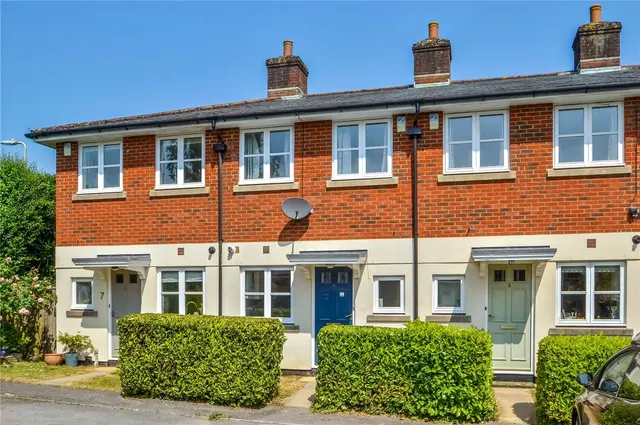 Cornes Close, Winchester, SO22, photo 1