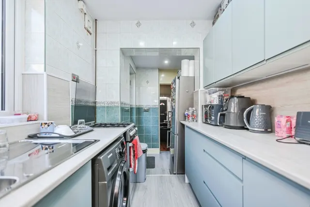 Oakwood Road, Smethwick, B67, photo 3