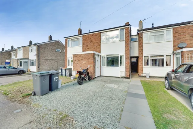 St. Marys Road, Wootton, MK43, photo 1