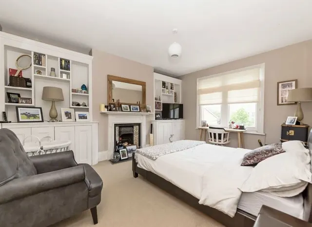 Photo 3 — Aristotle Road, Clapham, SW4