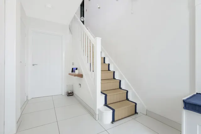 Photo 2 — Eadie Drive, Paisley, Renfrewshire, PA2