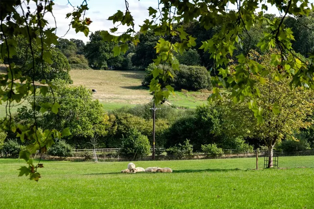 Brickyard Lane, Corfe Mullen, BH21, photo 3