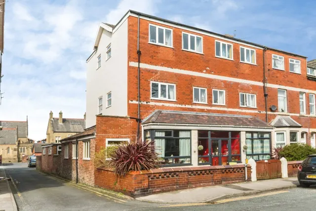 St. Albans Road, Lytham St Annes, FY8, photo 1