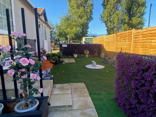 Cheveley Park, Grantham, NG31, photo 1