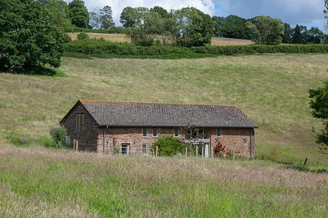 Detached Barn with 3.5 Acres, Ross-On-Wye, photo 1