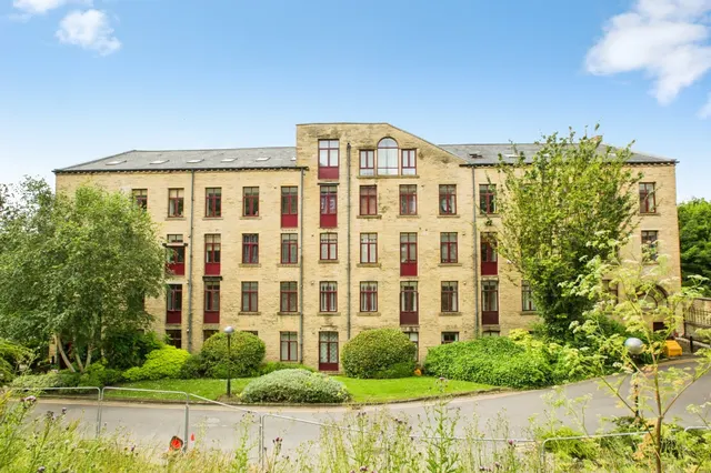 Garden Street North, HALIFAX, photo 1