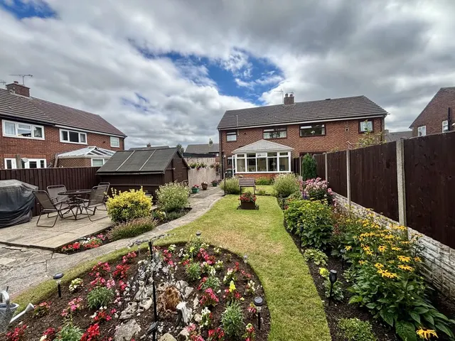 For SaleWindsor Avenue, Adlington, photo 3
