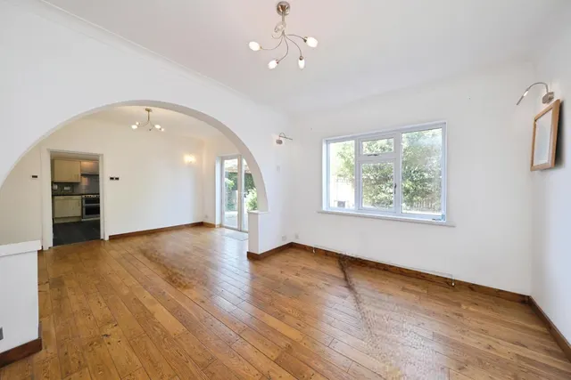 Photo 3 — Park Hall Road, Mansfield Woodhouse, Mansfield, Nottinghamshire, NG19