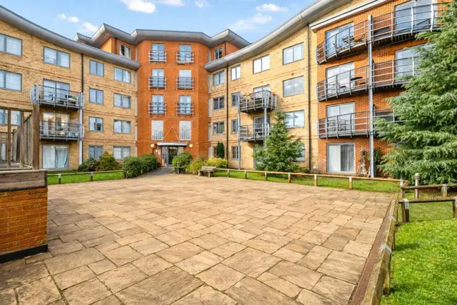 Jubilee Square, Reading, RG1, photo 1