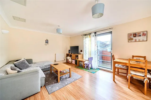 Jubilee Square, Reading, RG1, photo 2