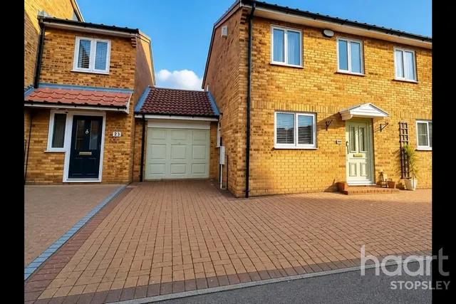 Warton Green, Luton, LU2, photo 1