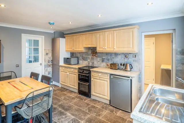 King Street, Leamington Spa, CV32, photo 2