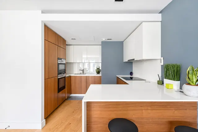 Kew Bridge Road, Brentford, TW8, photo 3
