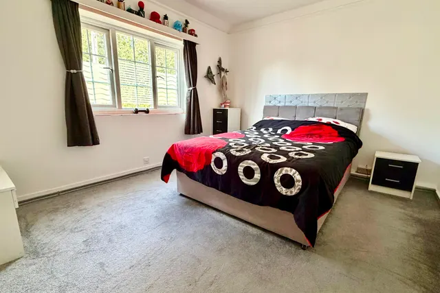 Southampton Road, Ringwood, BH24, photo 3