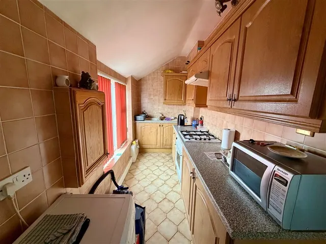 Millicent Square, Maltby, S66, photo 2