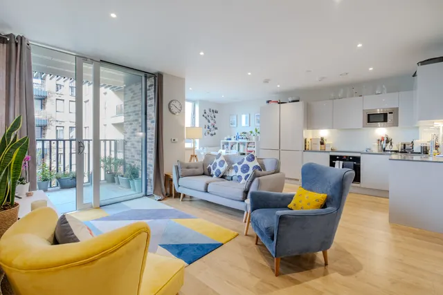 81 Plough Lane, London, SW17, photo 1