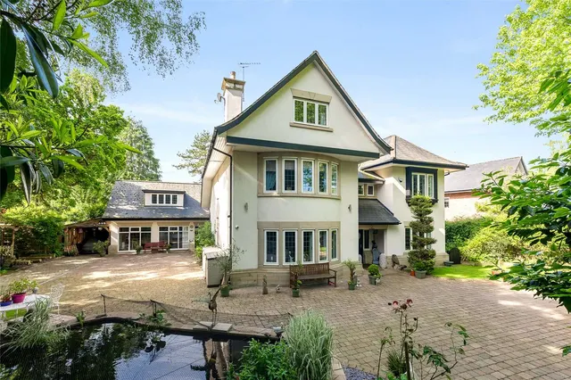 Torkington Road, Wilmslow, Cheshire, SK9 2AE, photo 1