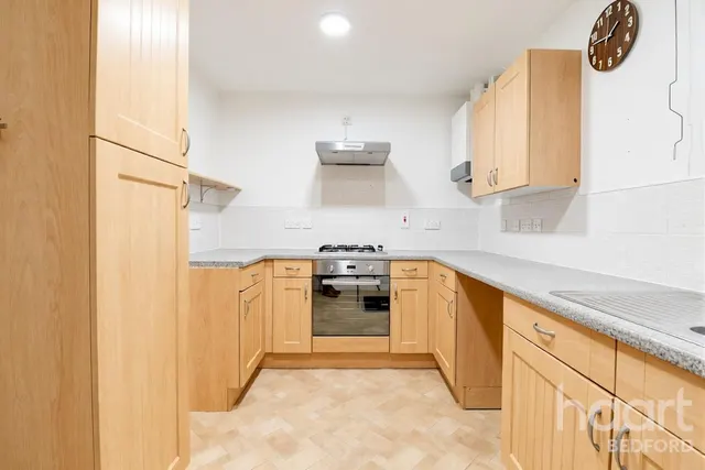 Harewelle Way, Bedford, MK43, photo 2