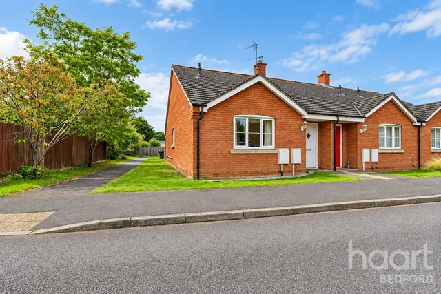 Harewelle Way, Bedford, MK43, photo 1