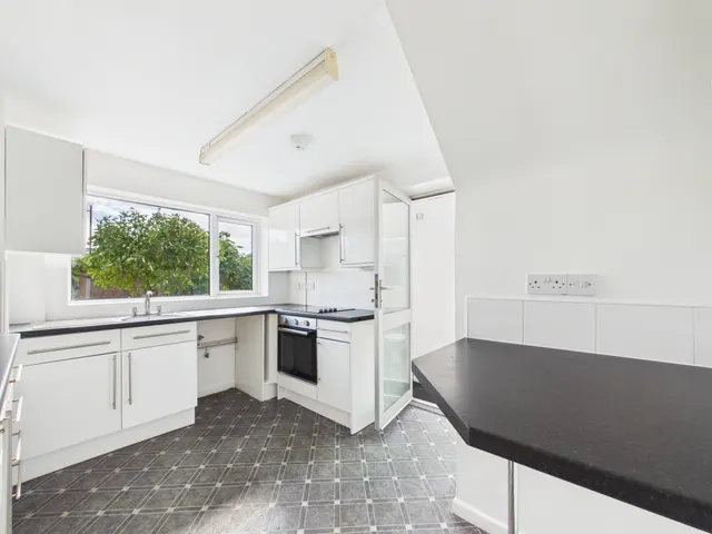 Fleckers Drive, Cheltenham, GL51, photo 3