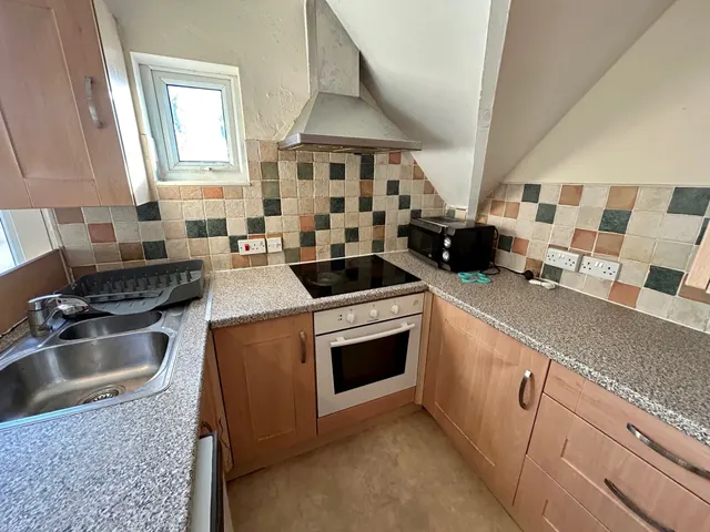 Fishpond Drive, Nottingham, NG7, photo 2
