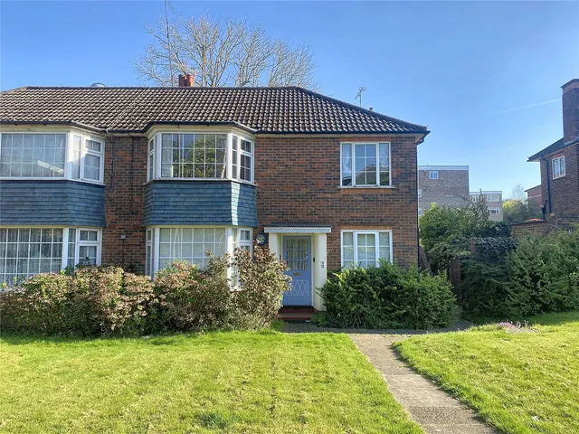 Station Road, New Barnet, Barnet, EN5 1PS, photo 1