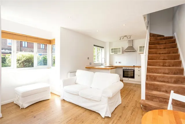 Nicholson Mews, Nicholson Walk, Egham, Surrey, TW20, photo 1